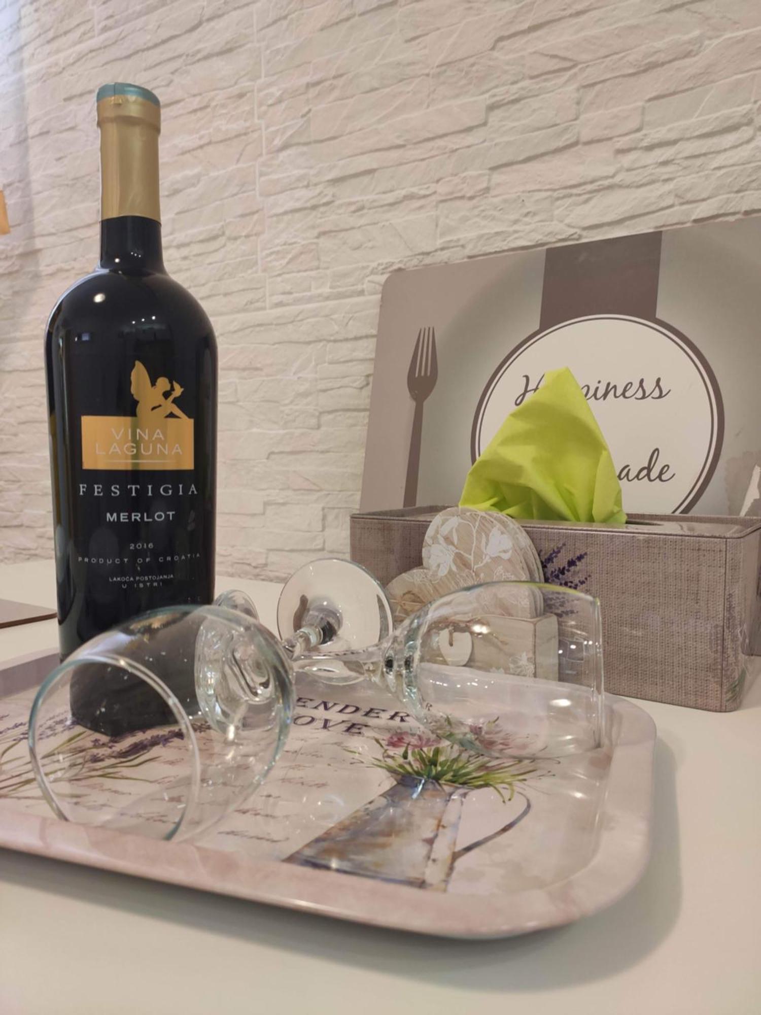 Apartman Plasse Rijeka Exteriör bild